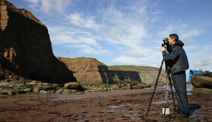 Using photogrammetry to monitor coastal cliff erosion